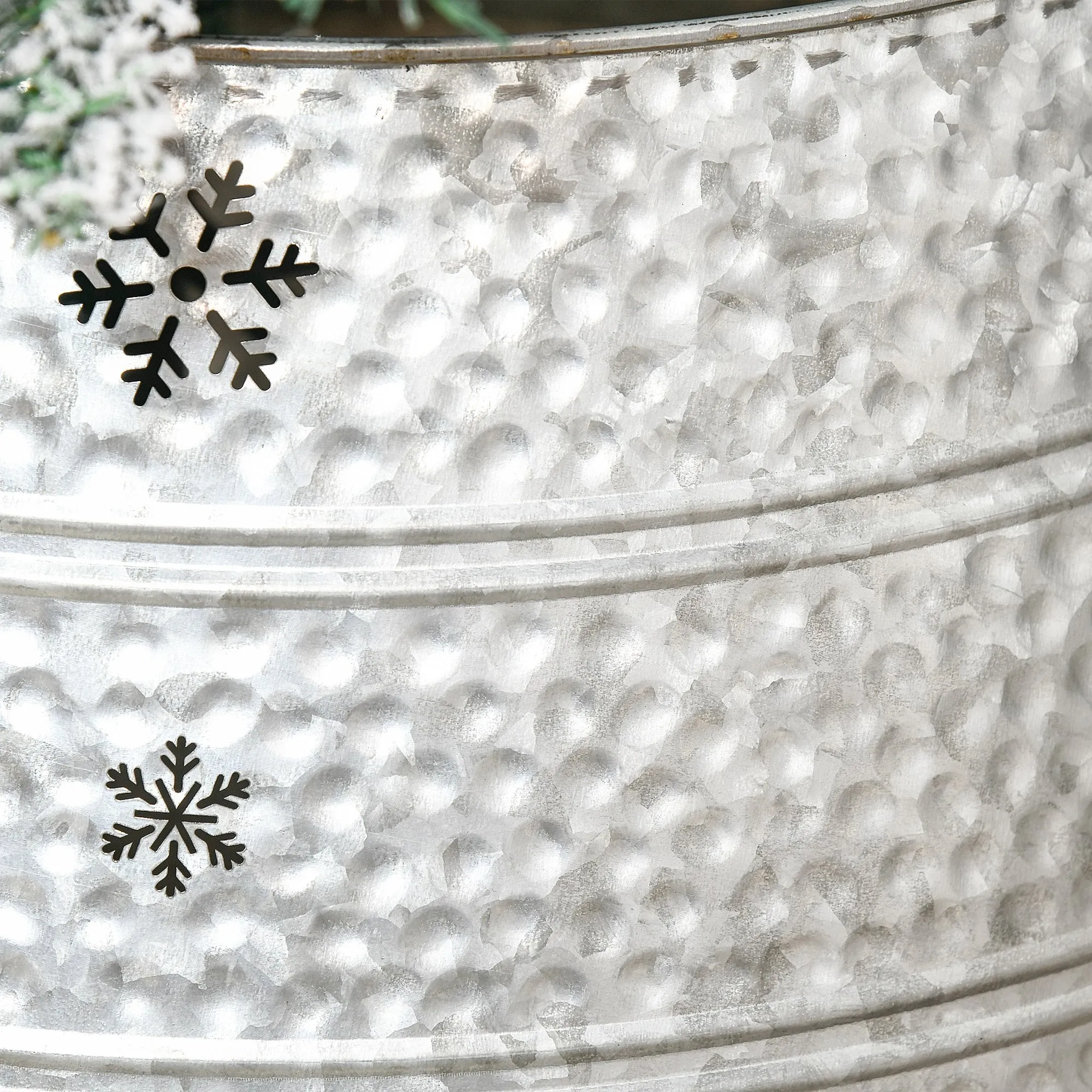 66cm Christmas Tree Collar with Hollow Snowflake Patterns Silver