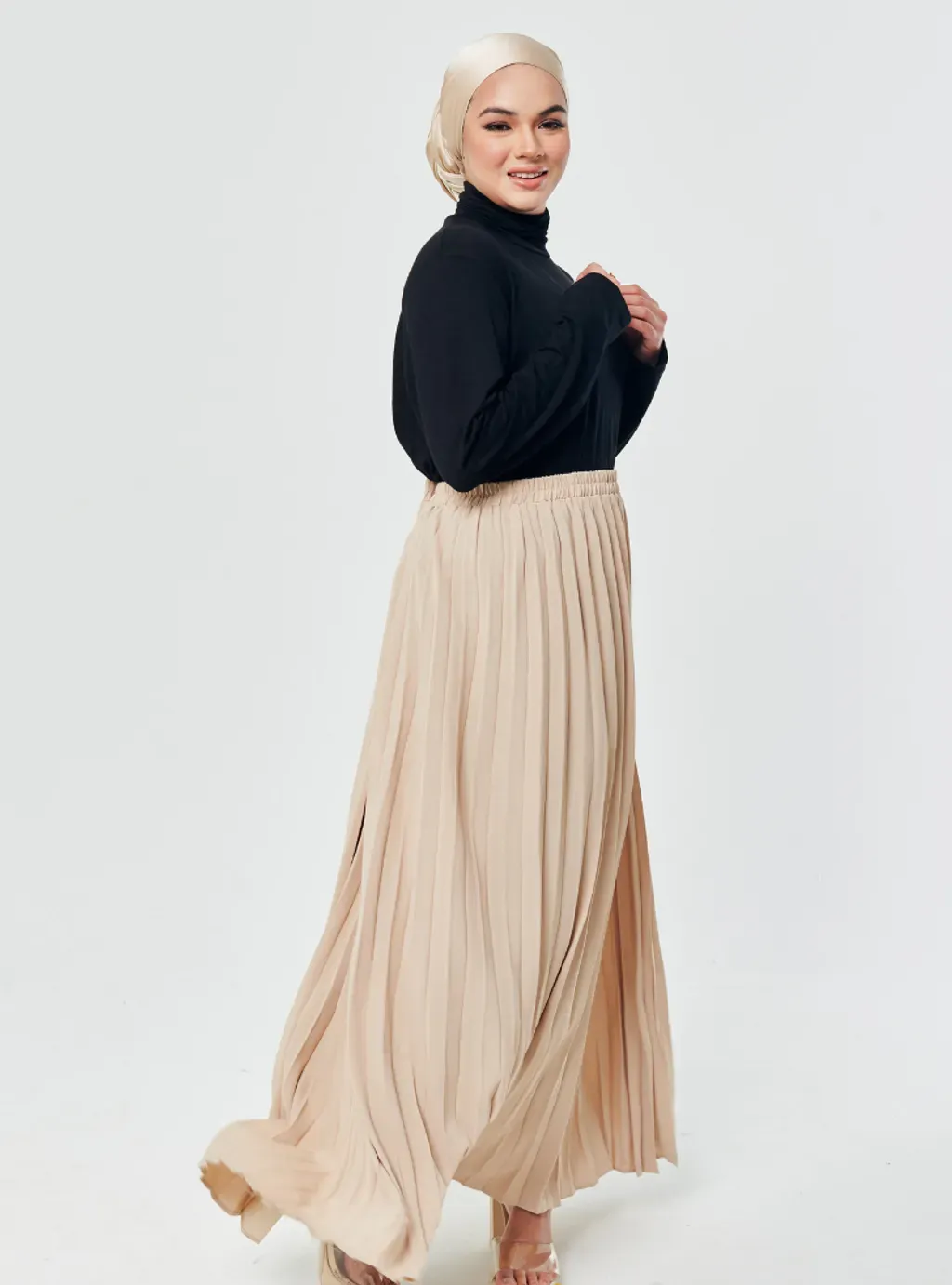 Basic Pleated Skirt