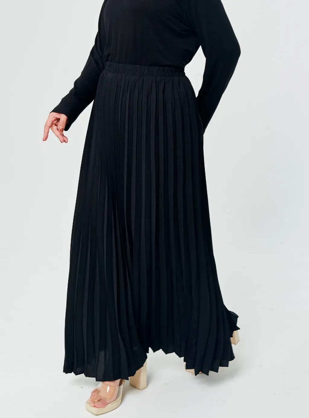 Basic Pleated Skirt