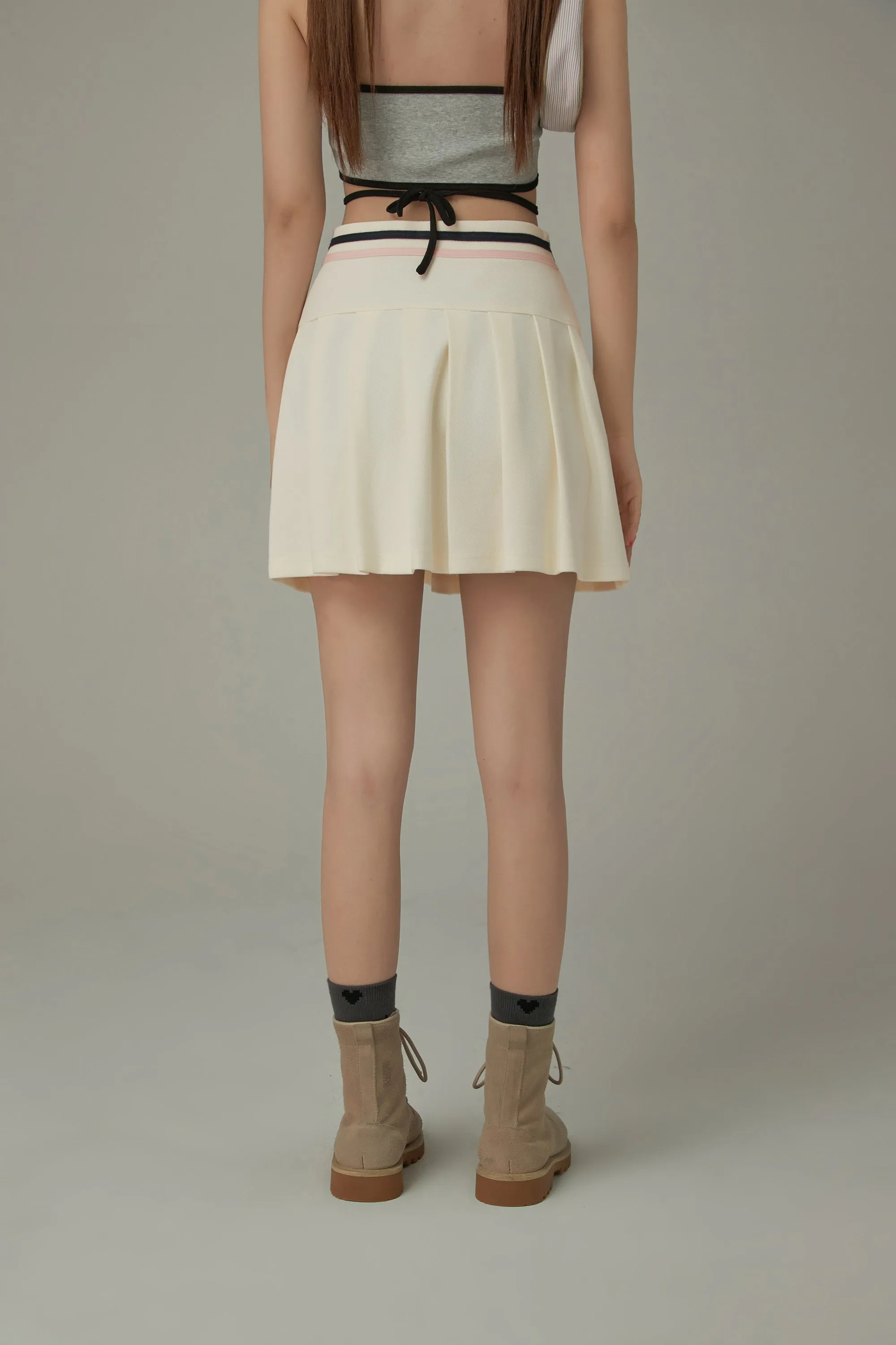 Color Line Pleated Sporty Mini Skirt