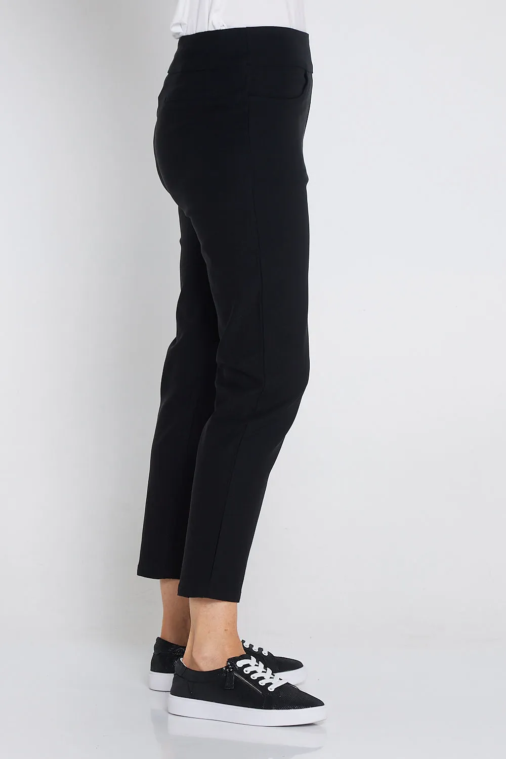 Dana Bengaline Capri Pants - Black