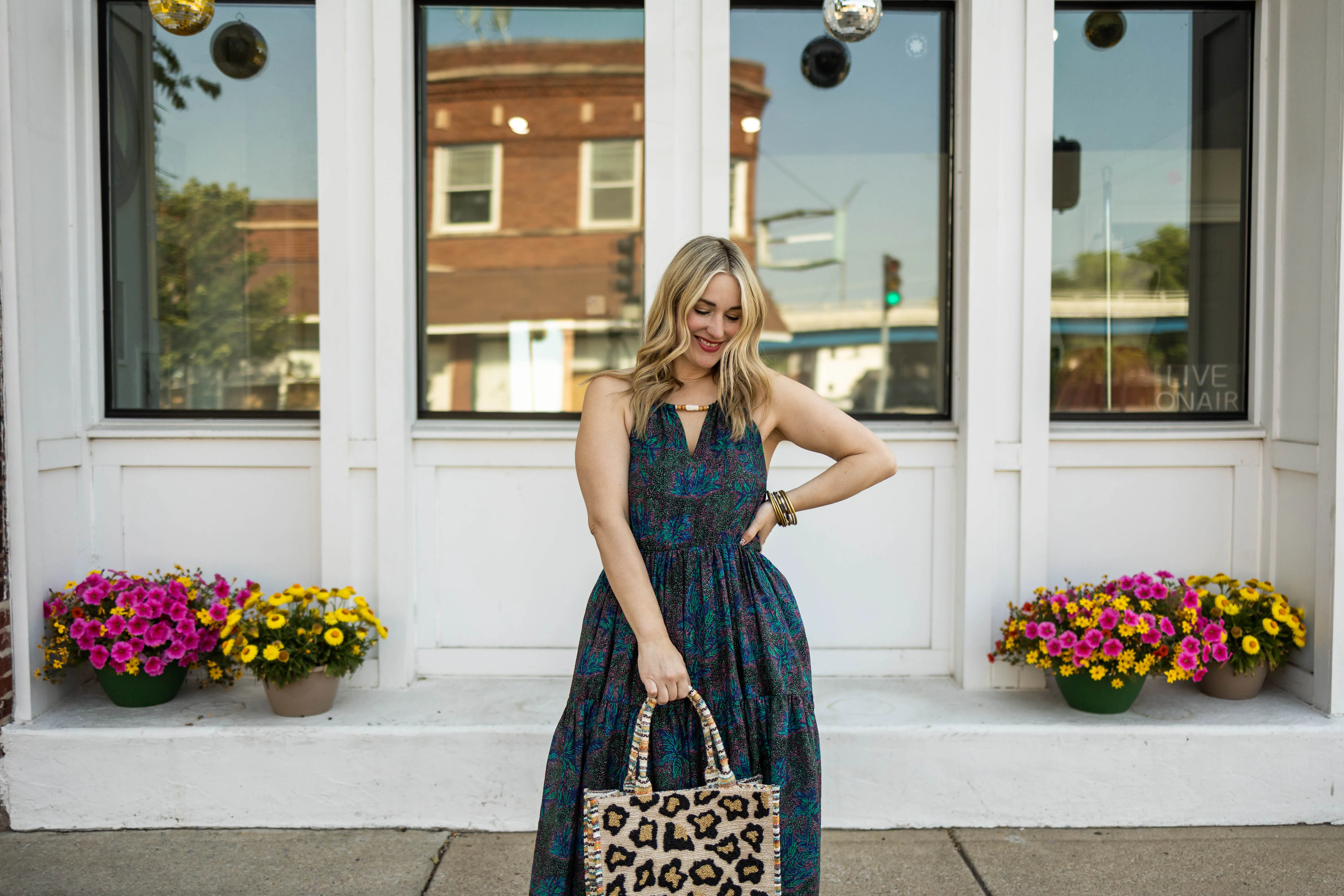 delta dress in black