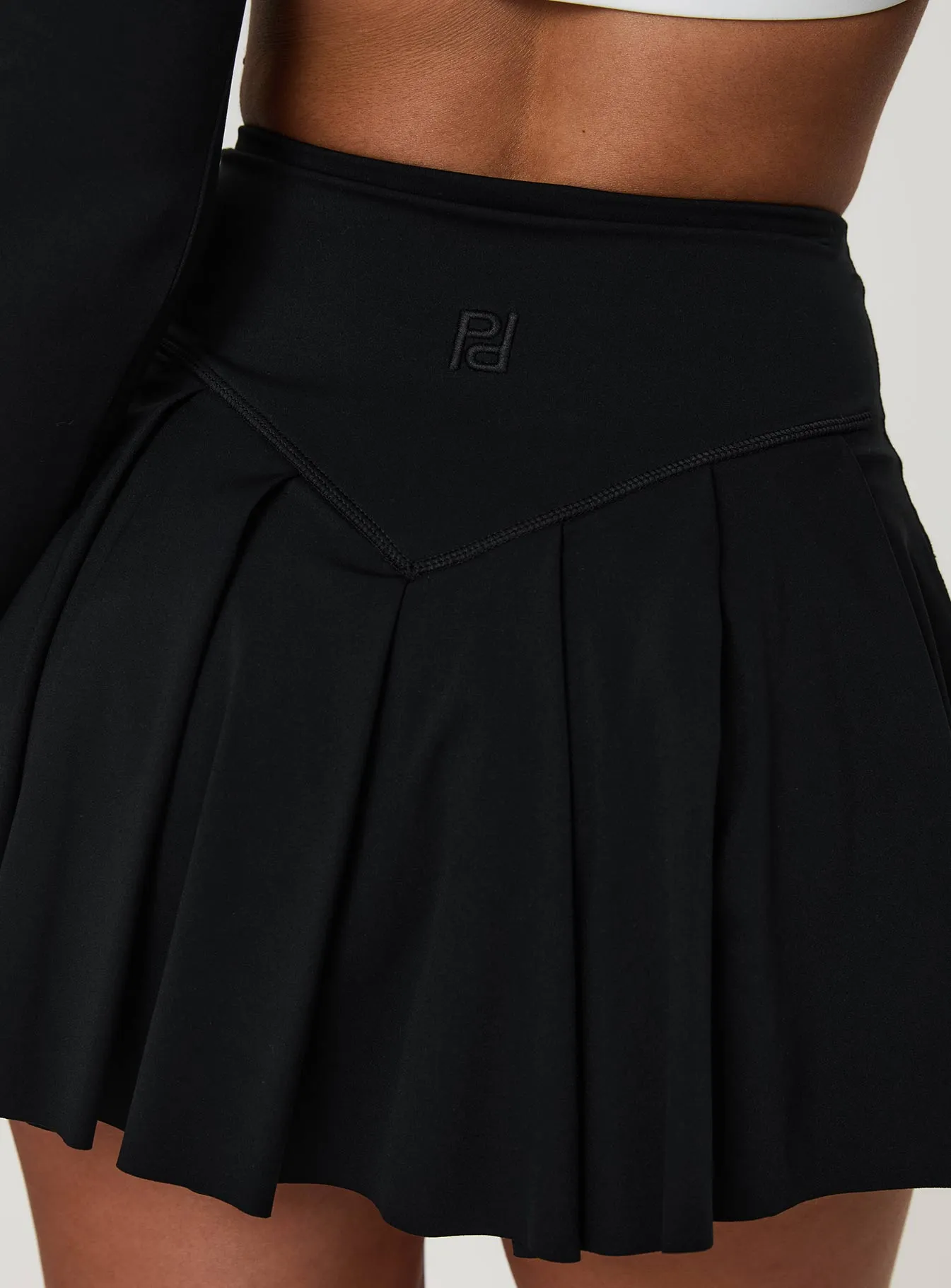 Dynamic Pleat Active Skort Black