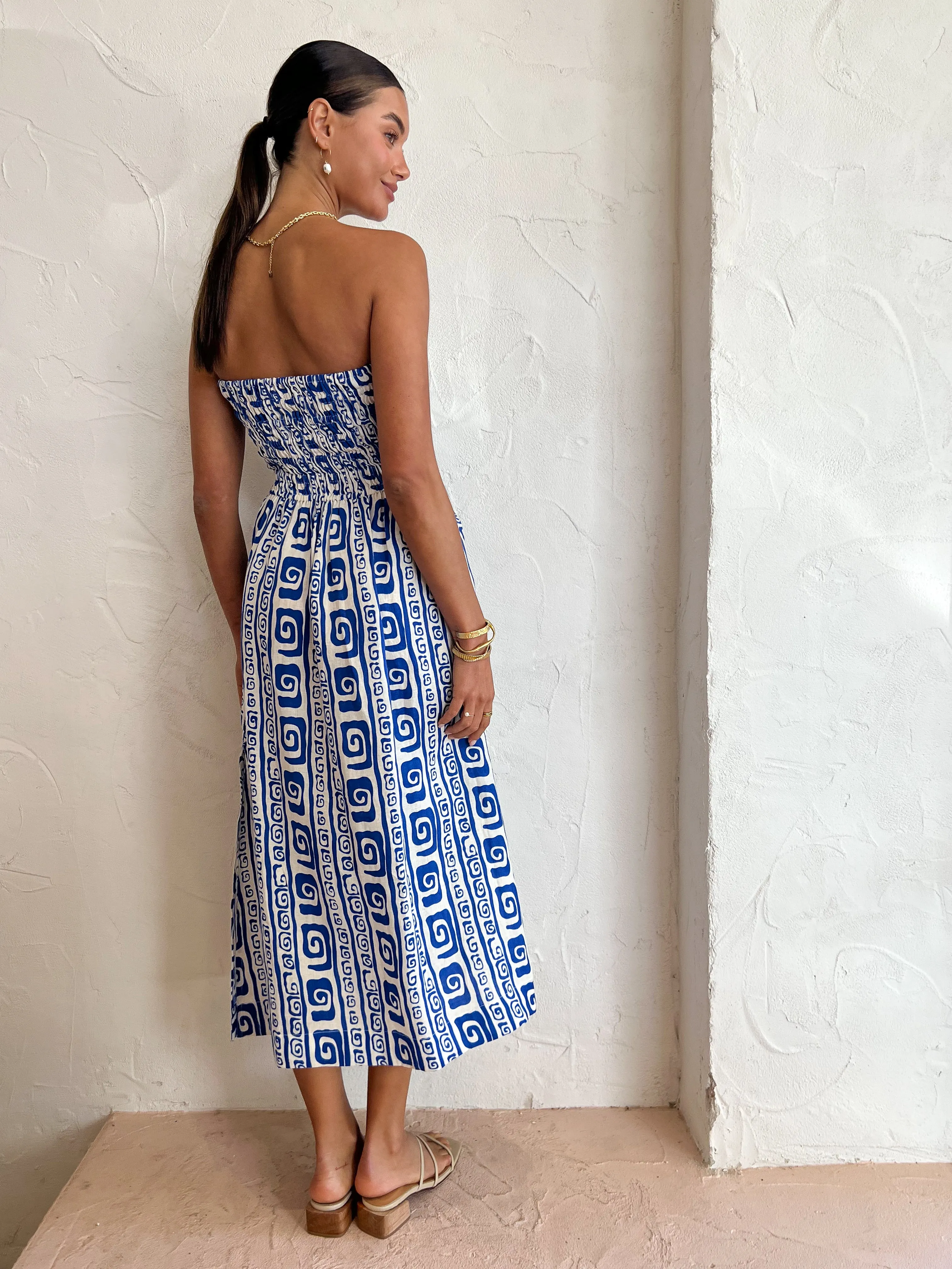 Faithfull the Brand Musee Midi Dress in Island Print Pacific Blue