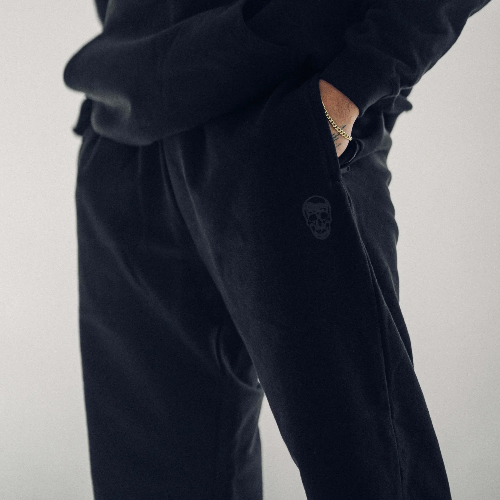 Heavyweight Core Skull Jogger - Black