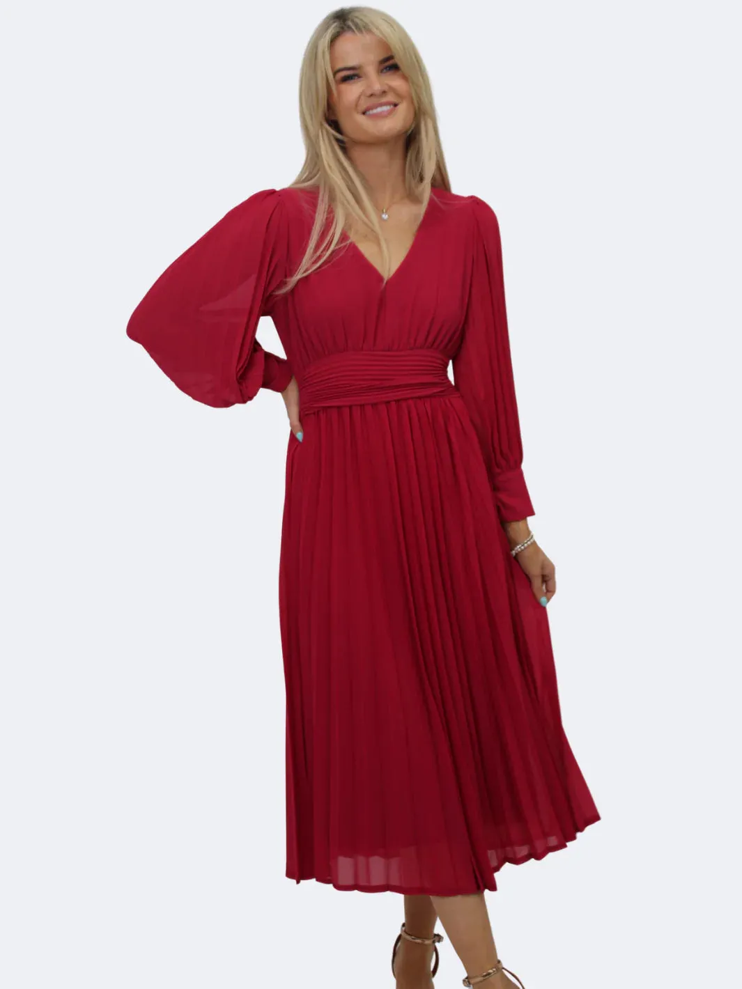 Kate And Pippa Hannah Chiffon pleated Midi dress in Berry