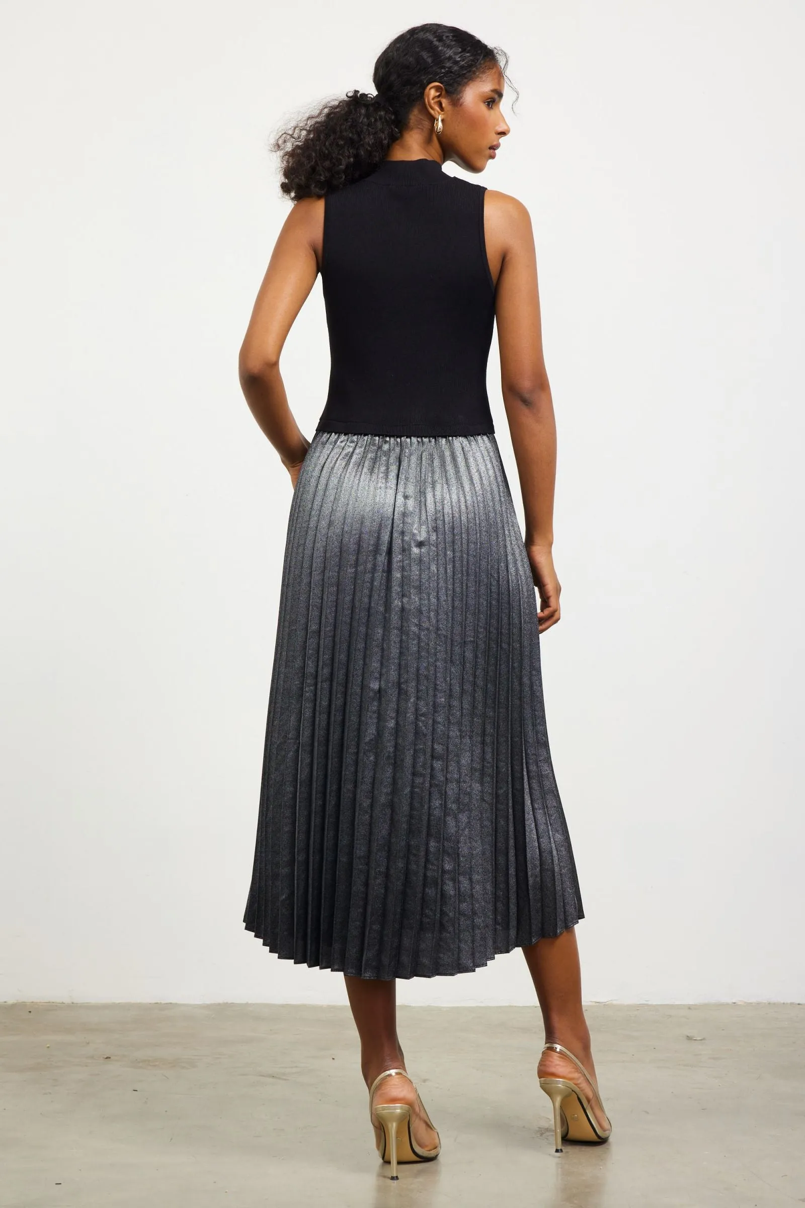 Mock Neck Pleat Skirt Dress Black