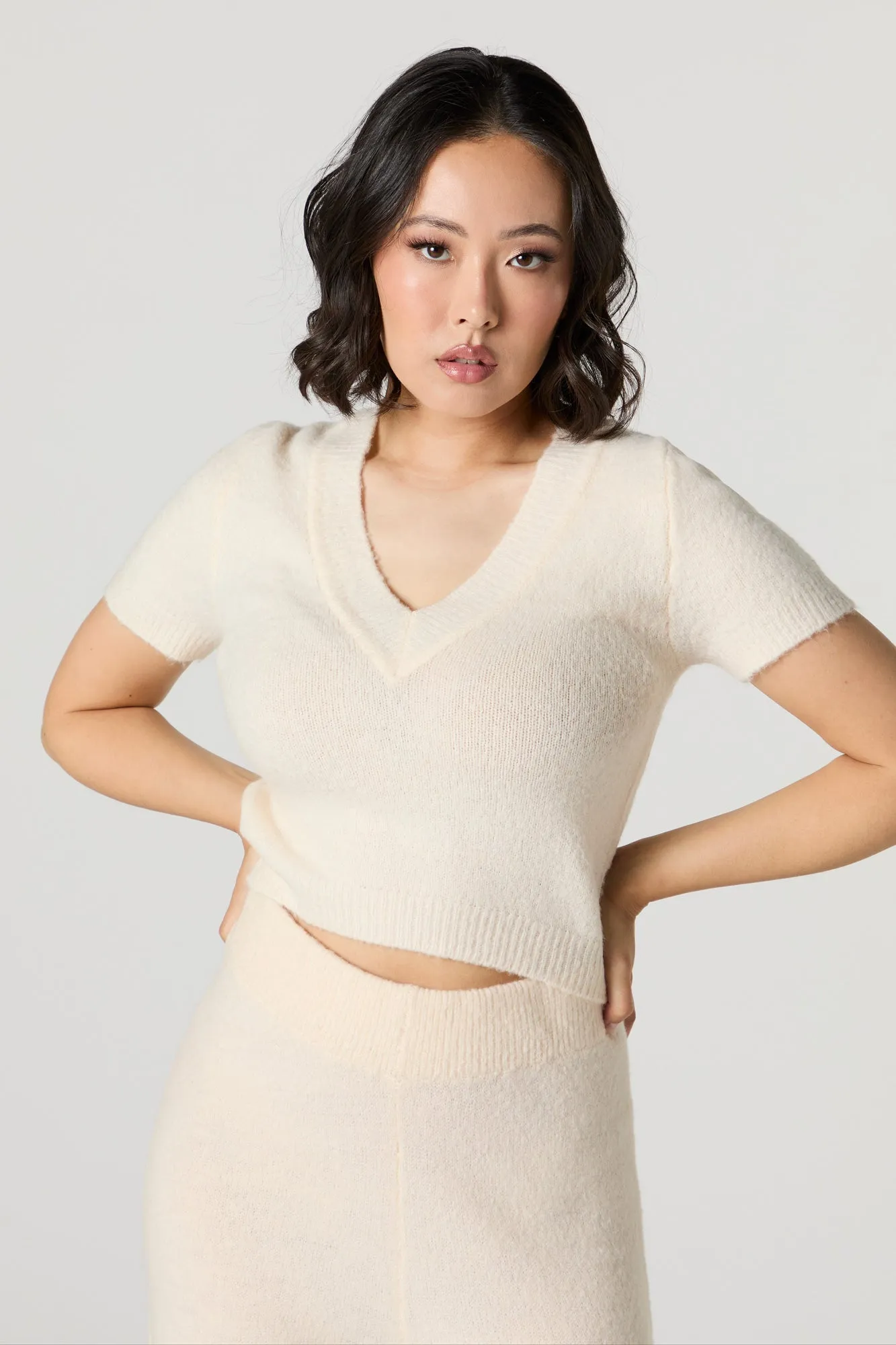 Mossy V-Neck Short Sleeve Sweater