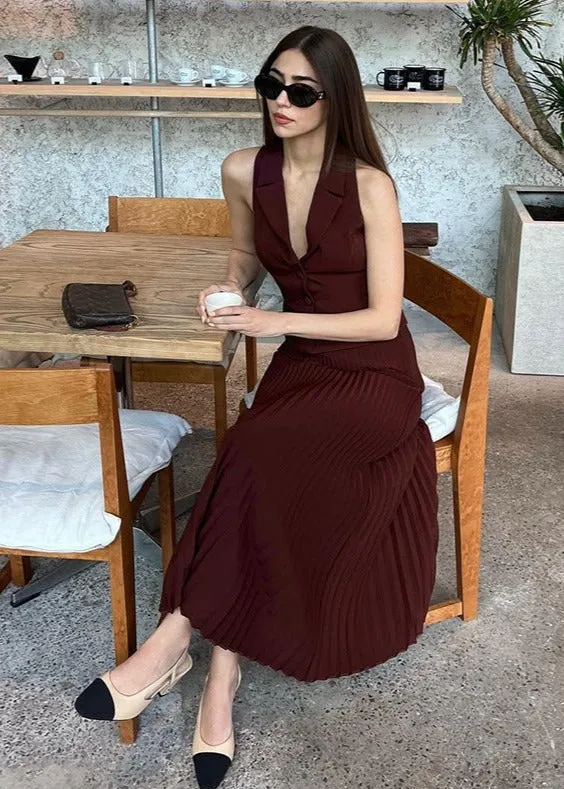 Pleated Sleeveless Skirt suit