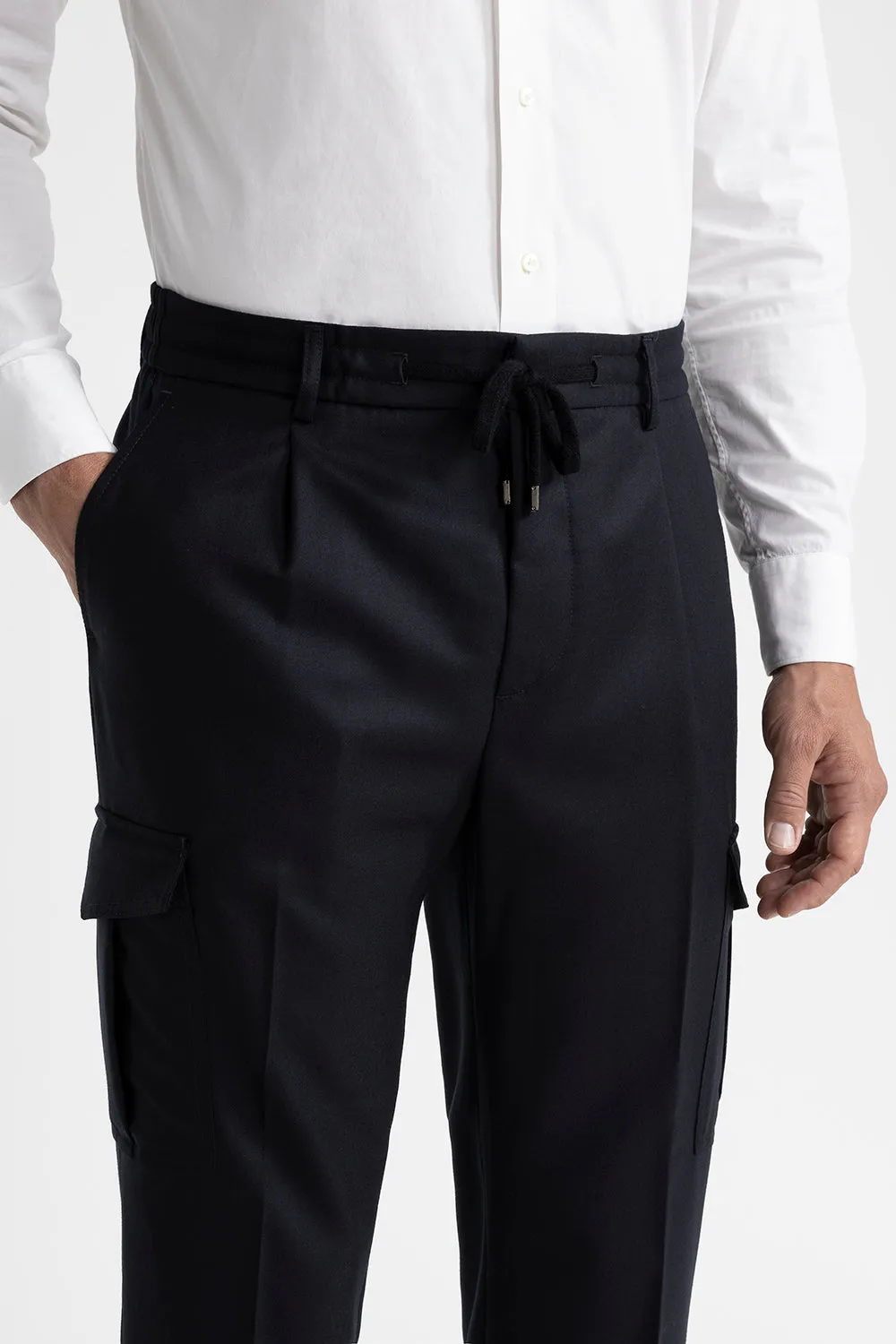 Pure wool trousers with pockets