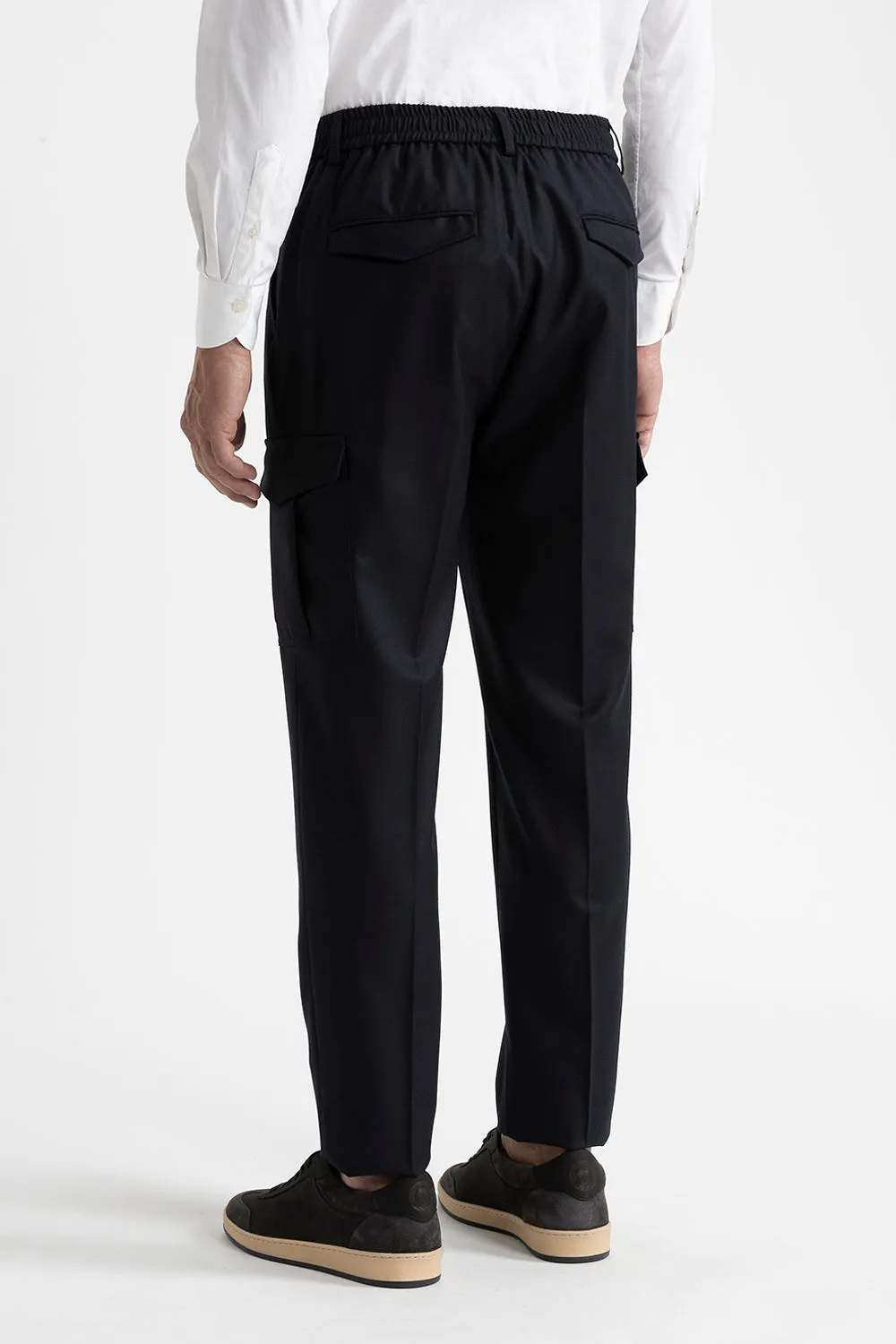 Pure wool trousers with pockets