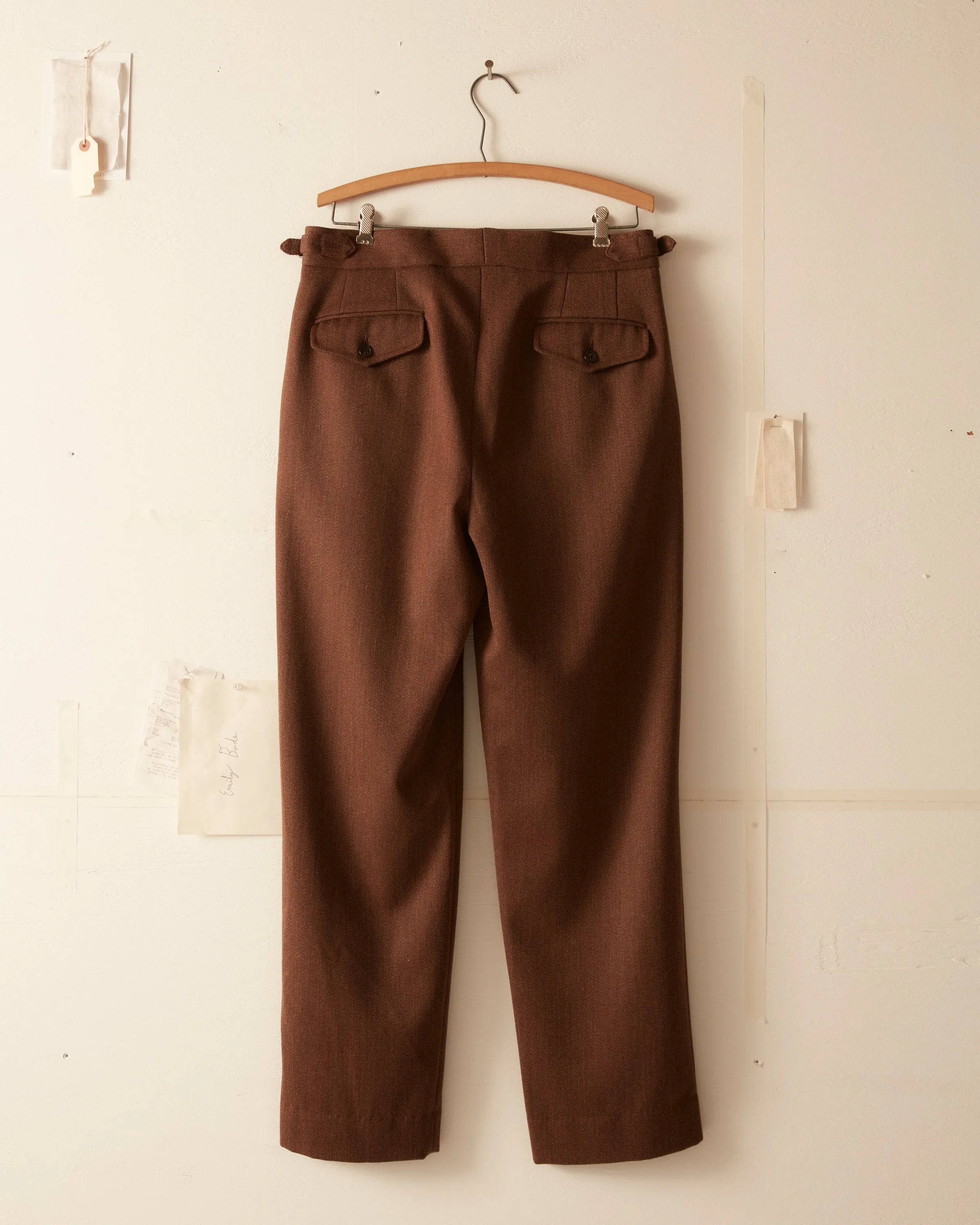 Twill Side Buckle Trousers - Brown