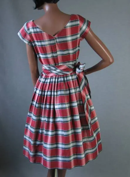 Women's Vintage 50s Day Dress Red Gray Plaid Cotton w Sash Small to Medium VFG